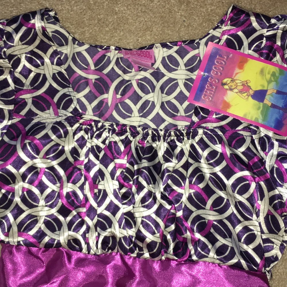 Satin Look Tunic Size Small - Picture 4 of 4